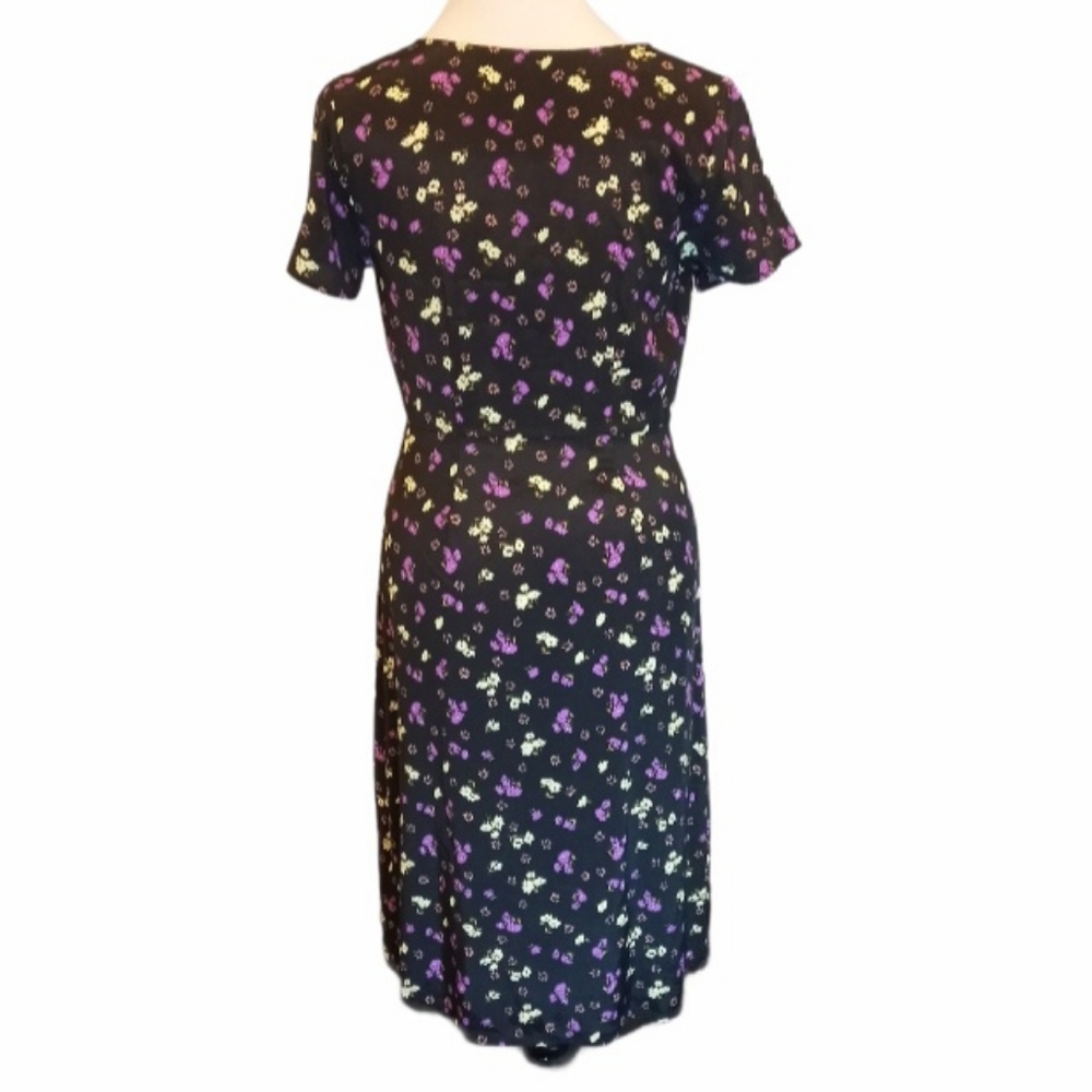 NWT Modcloth Button Deep V Fitted Dress - Picture 5 of 8
